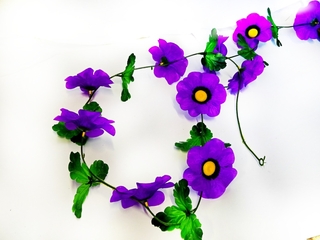 Гирлянда фиалки 