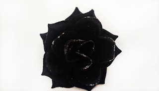Роза бархтная черная с серебром